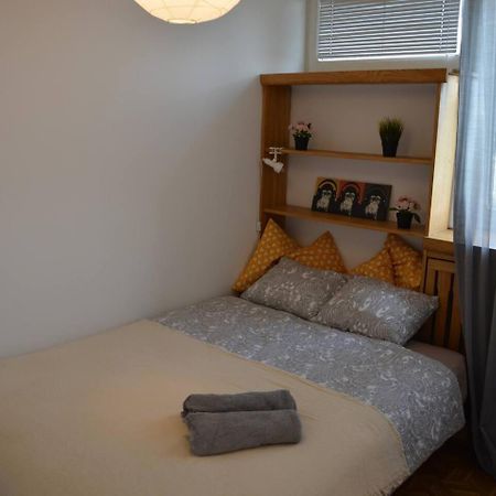 Ohmyhome - Sunny Apartment In City Center Варшава Екстер'єр фото