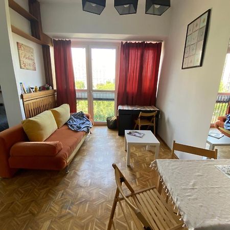 Ohmyhome - Sunny Apartment In City Center Варшава Екстер'єр фото