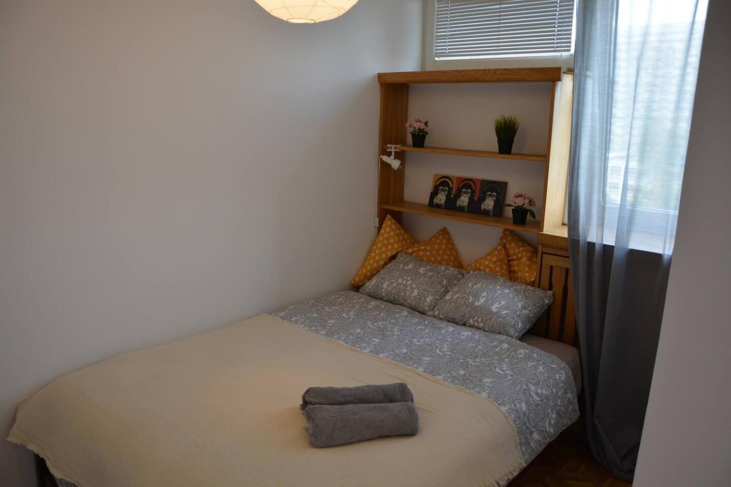 Ohmyhome - Sunny Apartment In City Center Варшава Екстер'єр фото