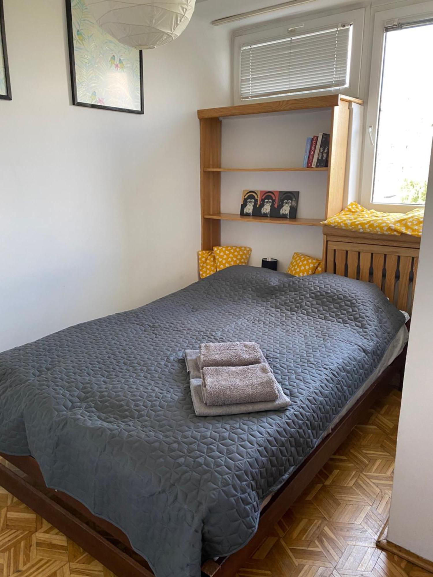 Ohmyhome - Sunny Apartment In City Center Варшава Екстер'єр фото